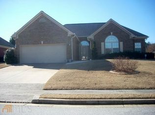 208 Chad Ln, Loganville, GA 30052