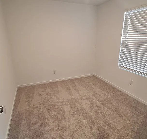 12176 Morgan Dr — Photo 9