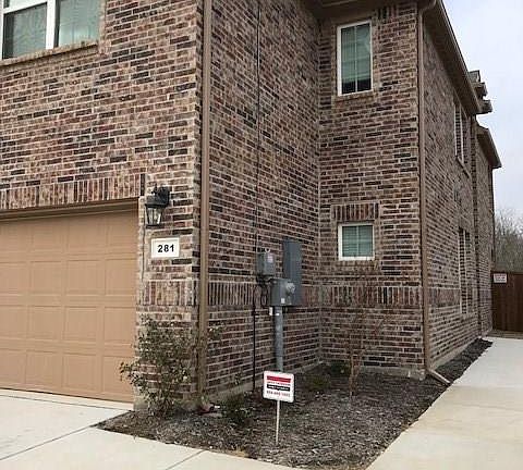 3rd image of 281 Barrington Ln