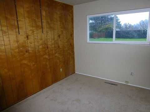 5th image of 2692 Cornelius Dr