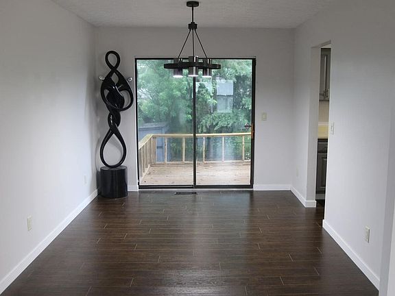4th image of 1912 Dandridge Dr