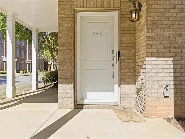 740 Liberty Commons Dr NW #1101 — Photo 3