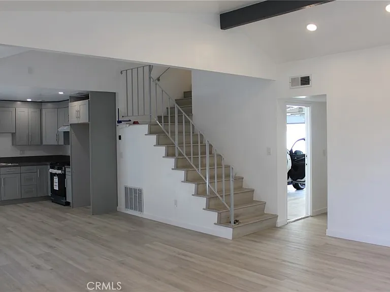2316 Cravath Ct — Photo 4