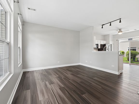 3rd image of 7221 Alden Dr