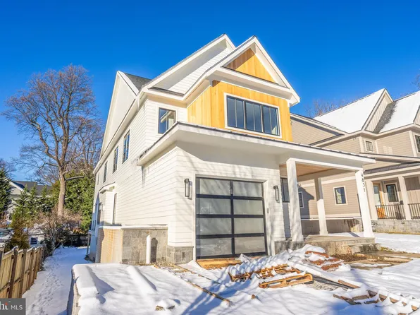 4831 33rd Rd N, Arlington, VA 22207