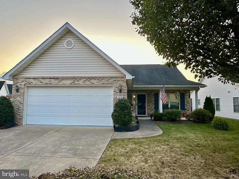 2nd image of 128 Spanish Oak Rd
