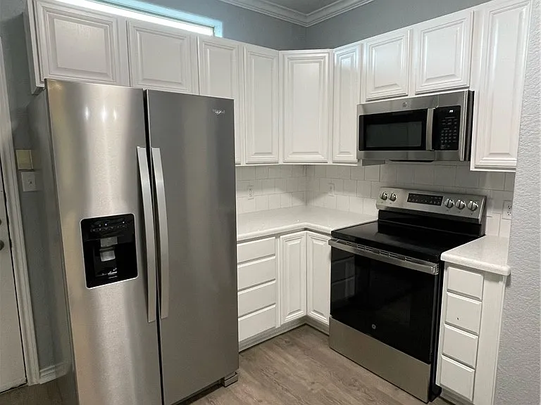 3838 Oldenburg Ln — Photo 4