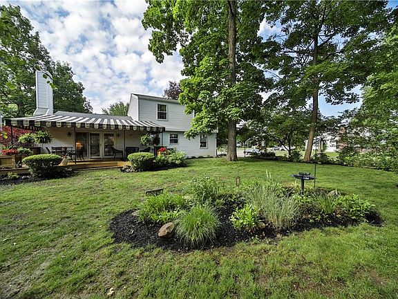3rd image of 3960 Summerway Ln