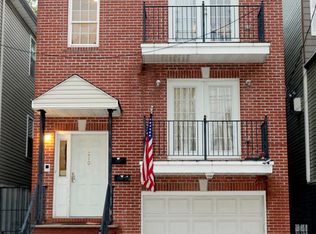 210 New York Ave, Jersey City, NJ 07307