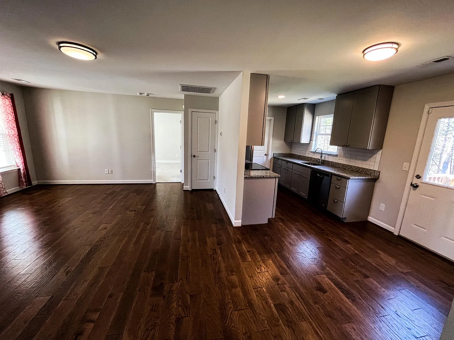 3225 Ridgewood Place Dr — Photo 4