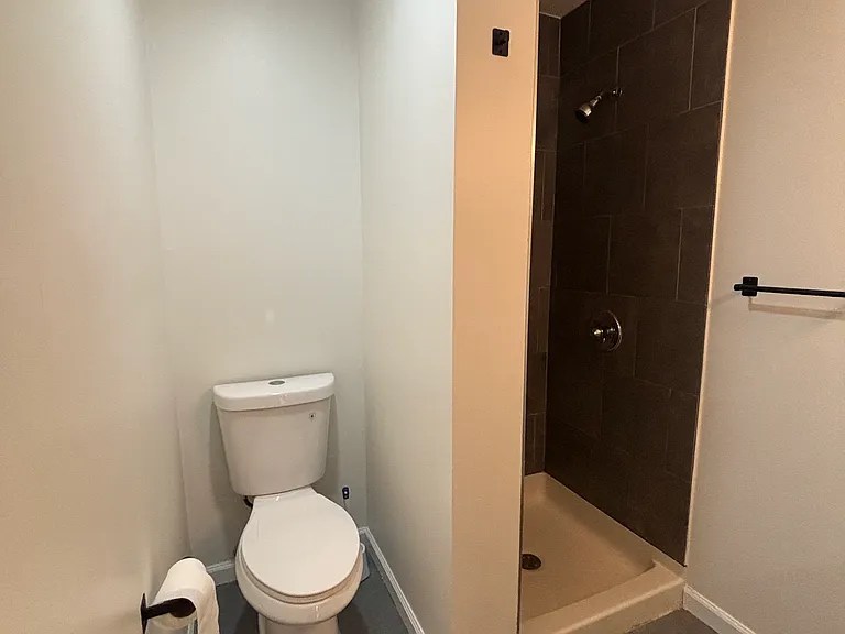 11204 College Ave — Photo 8