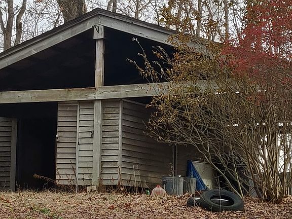 2nd image of 642 Minisink Tpke