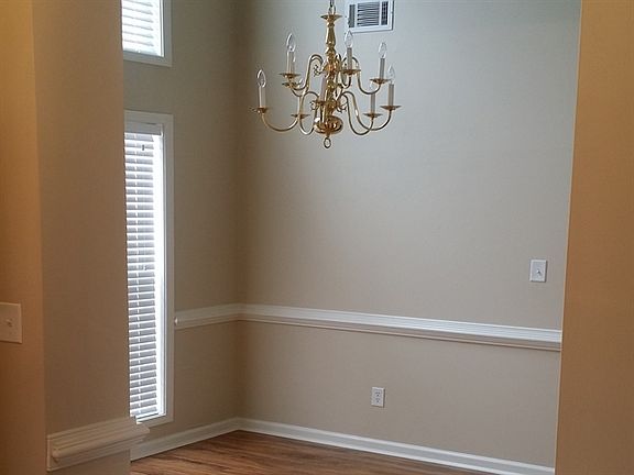 2nd image of 1499 Elena Dr