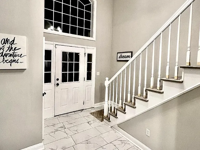 909 N Burghley Ave — Photo 5