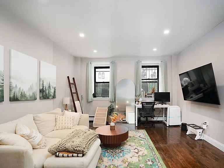 72 Carmine St #2C — Photo 2