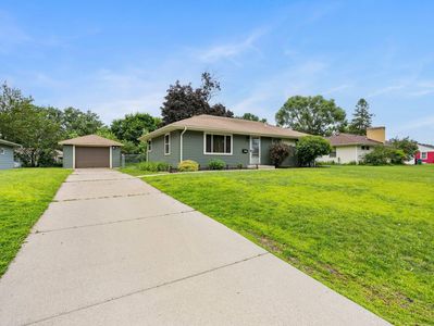 7920 Clinton Ave S, Bloomington, MN, 55420