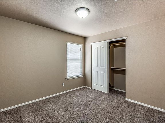 4th image of 1112 Jaime J Zapata St