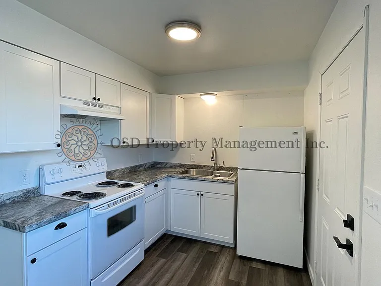 1800 Phillips St #4 — Photo 1