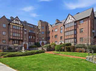 6 Davis Avenue #C-22, Rye, NY