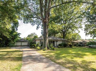 4977 Fairfield Cir S, Memphis, TN 38117