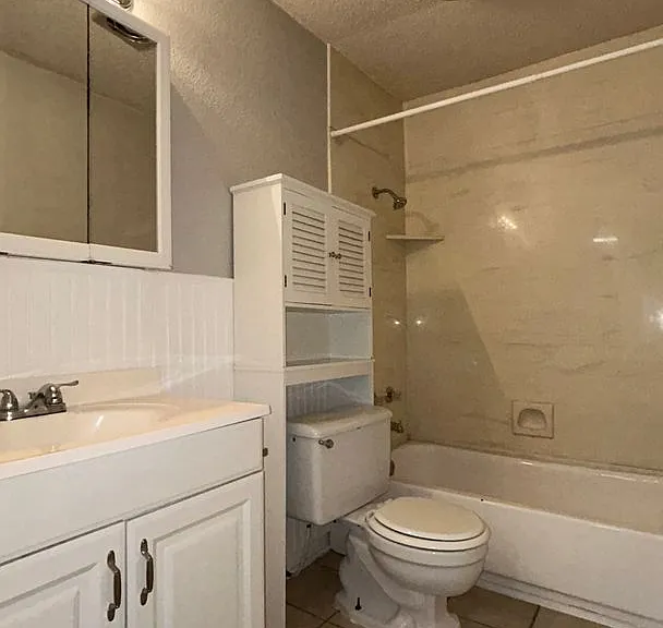 3211 Rogers Ave — Photo 10