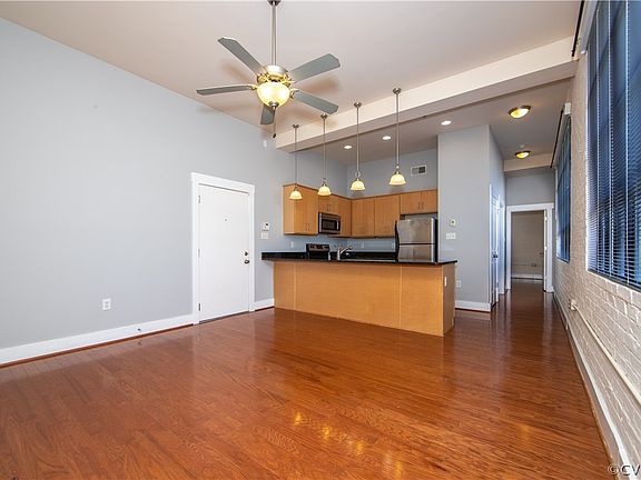 2nd image of 2318 Herbert Hamlet Aly APT 4
