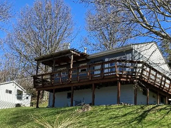 35 Boston Hill Drive, Wheeling, WV 26003