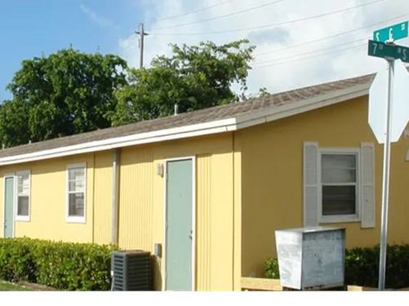 701 S G St, Lake Worth, FL