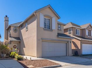 980 Longfellow Dr, Salinas, CA 93906