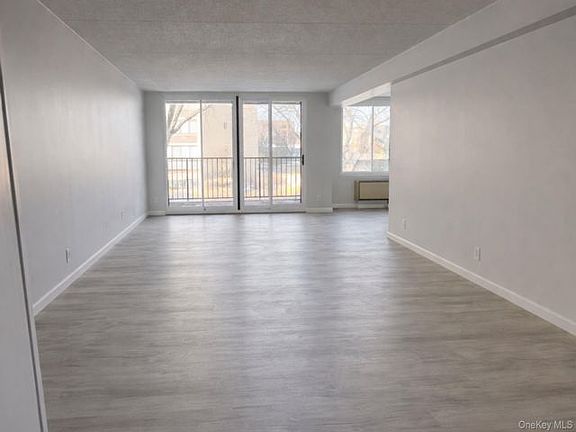 2nd image of 20933 26th Ave APT 1C