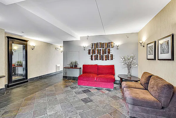 Rented by Julia B Fee Sotheby's International Realty | media 7