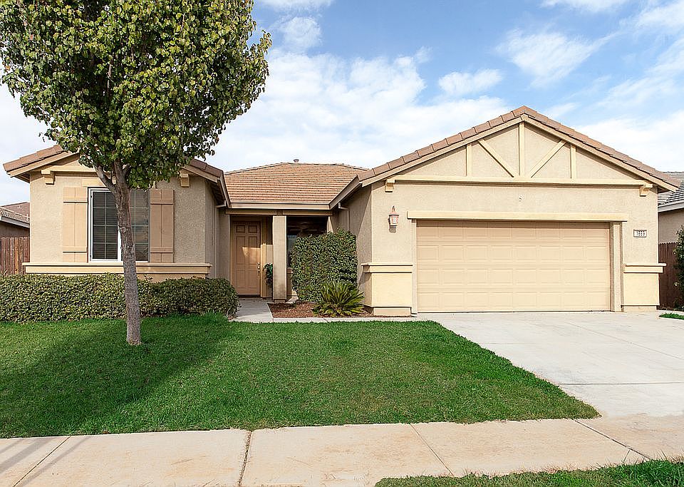 1st image of 1889 Sand Dollar Dr