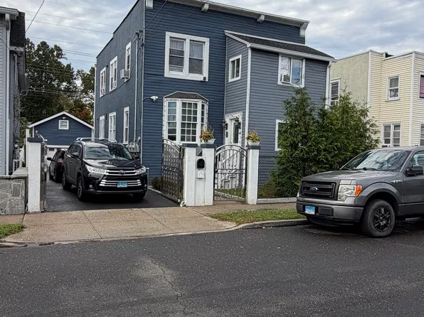 66 Lincoln Avenue, Stamford, CT 06902