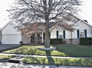 1738 Highgrove Dr, O'Fallon, MO 63366