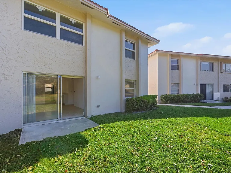 3228 Coral Ridge Dr #1 — Photo 10