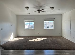 222 W Ridge Rd, Saratoga Springs, UT 84045