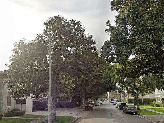 2nd image of 1036 S Bedford St #4