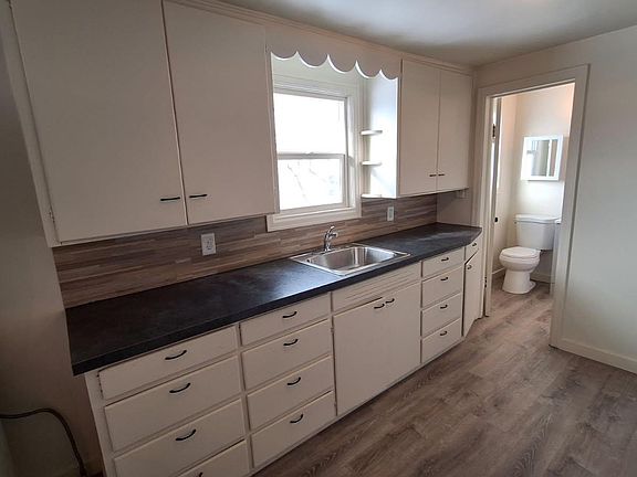 2nd image of 504 5th Ave W #508