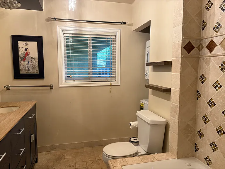 6601 Louise Ave #1 — Photo 21