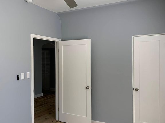 3rd image of 1641 Crenshaw Blvd APT 107
