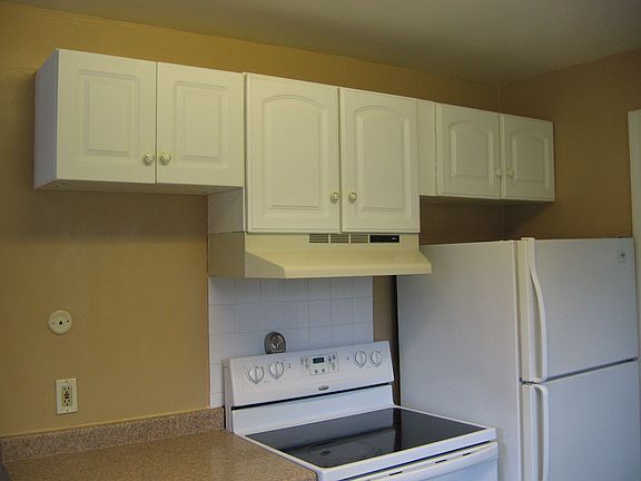 4th image of 4122 2nd St NW