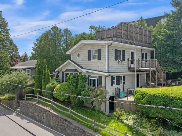 6 Calthrope 2 Togan Way, Marblehead, MA 01945