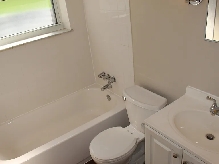 1022 Findley Dr — Photo 8