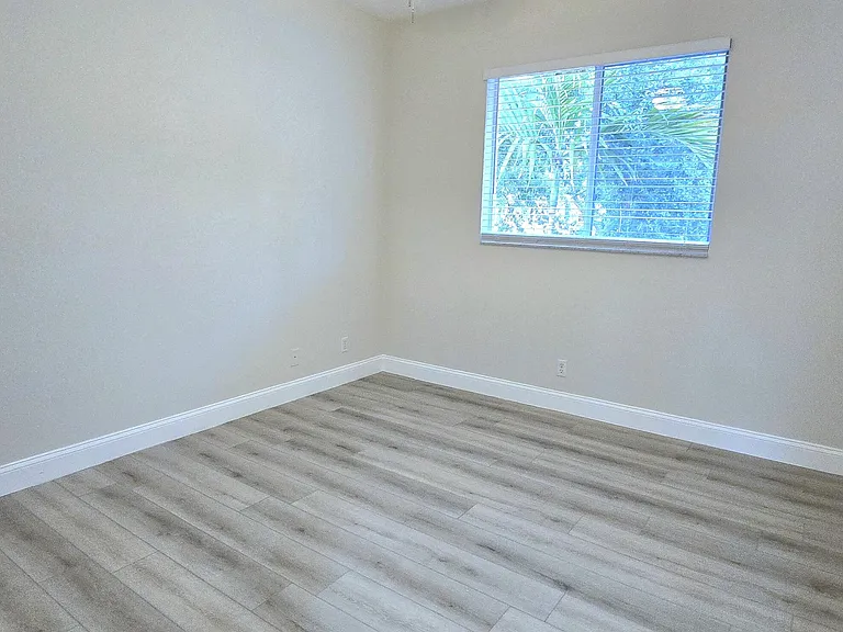4305 Coventry Pointe Way — Photo 16