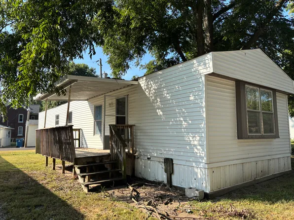 1351 N 2nd St, Swansea, IL