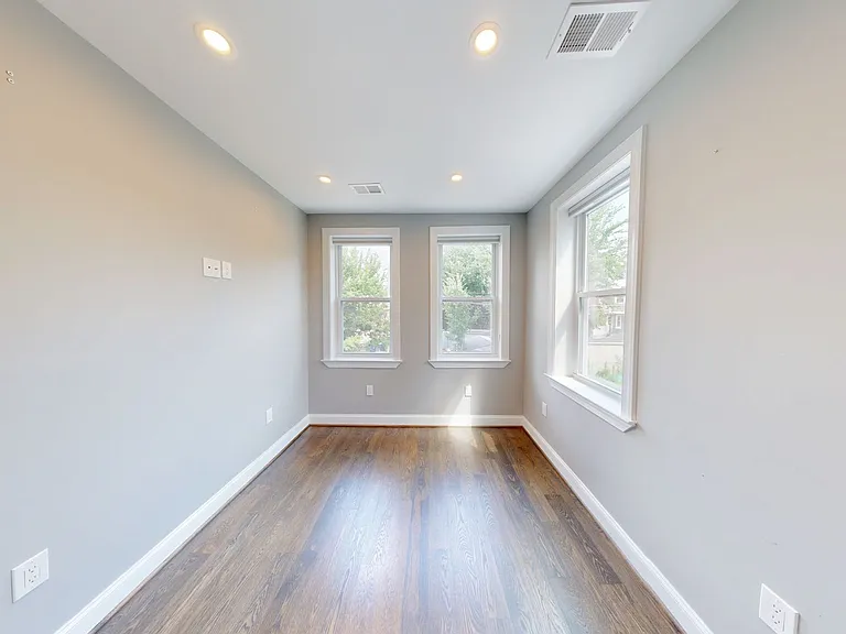 4023 New Hampshire Ave NW — Photo 16