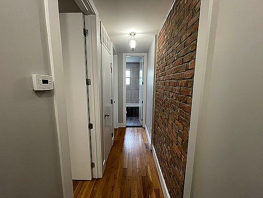 5th image of 993 Jefferson Ave #2