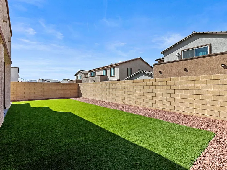 3546 Luciana Glen Ave — Photo 45