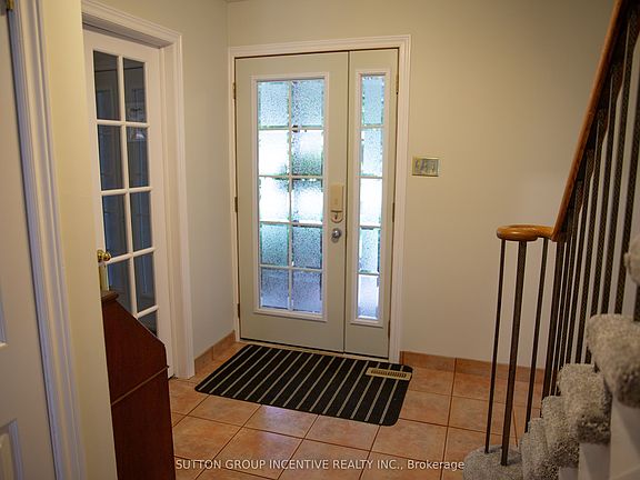 4th image of 160 Walton Dr