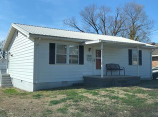 915 N Johnson St, Sturgis, KY 42459
